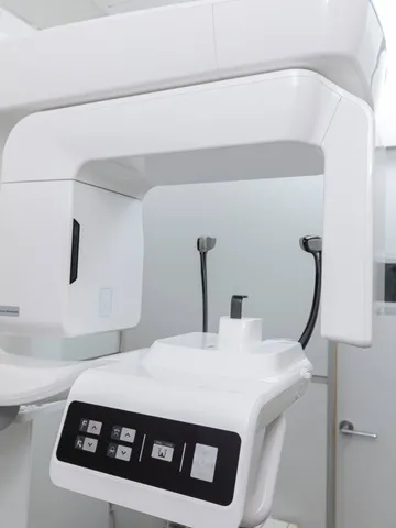 Equipo de radiología 3D de la Clínica González Lemonnier